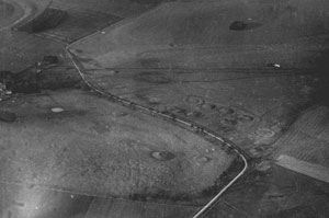 Lambourn Severn Barrows 1933 (Album Ref 1, 13)