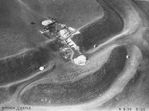 Excavations of Site F, East Entrance, 8 Sept 1935 (Album Ref 11, 5)(Click to enlarge)