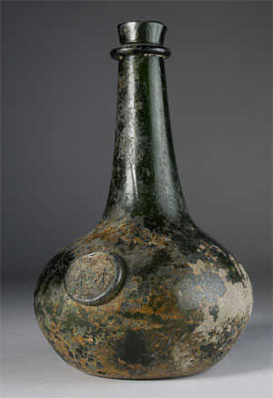 Wine bottle from The Salutation (Click to enlarge)