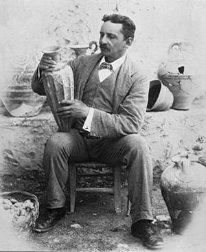 Arthur Evans at Knossos